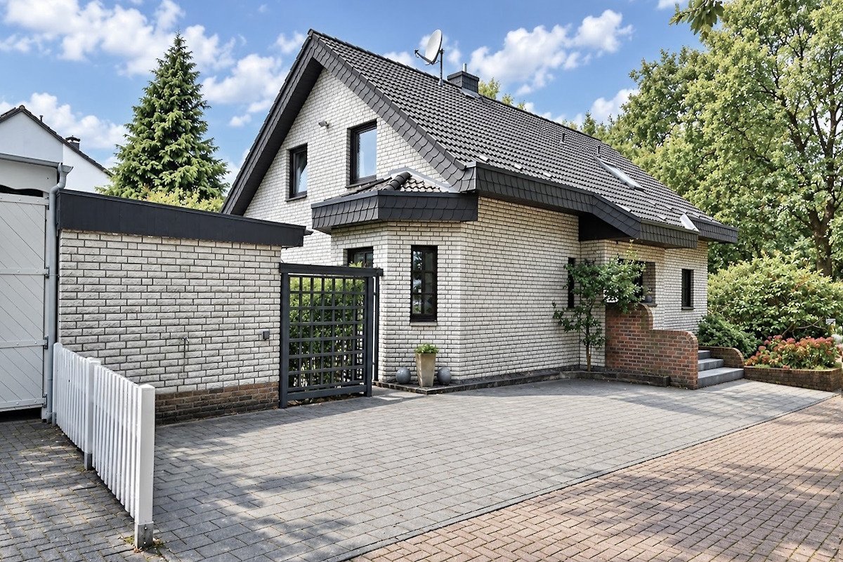 Haltern am See - Sythen: Schickes hochwertiges Zweifamilienhaus Garten Keller Balkon zu verkaufen!