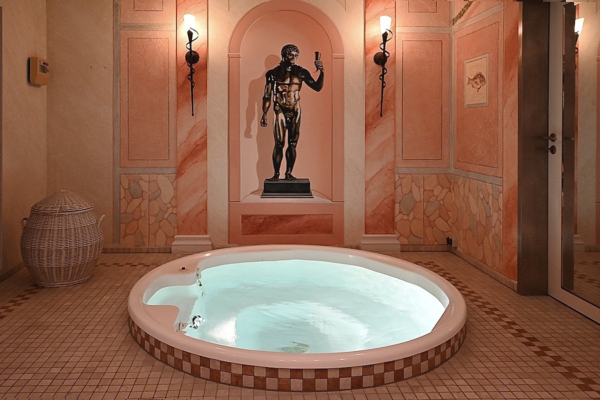 Coesfeld: Premium-Traumhaus mit Wellness-Oase am Honigbach - Kaufen, Einziehen und Wohlfühlen!
