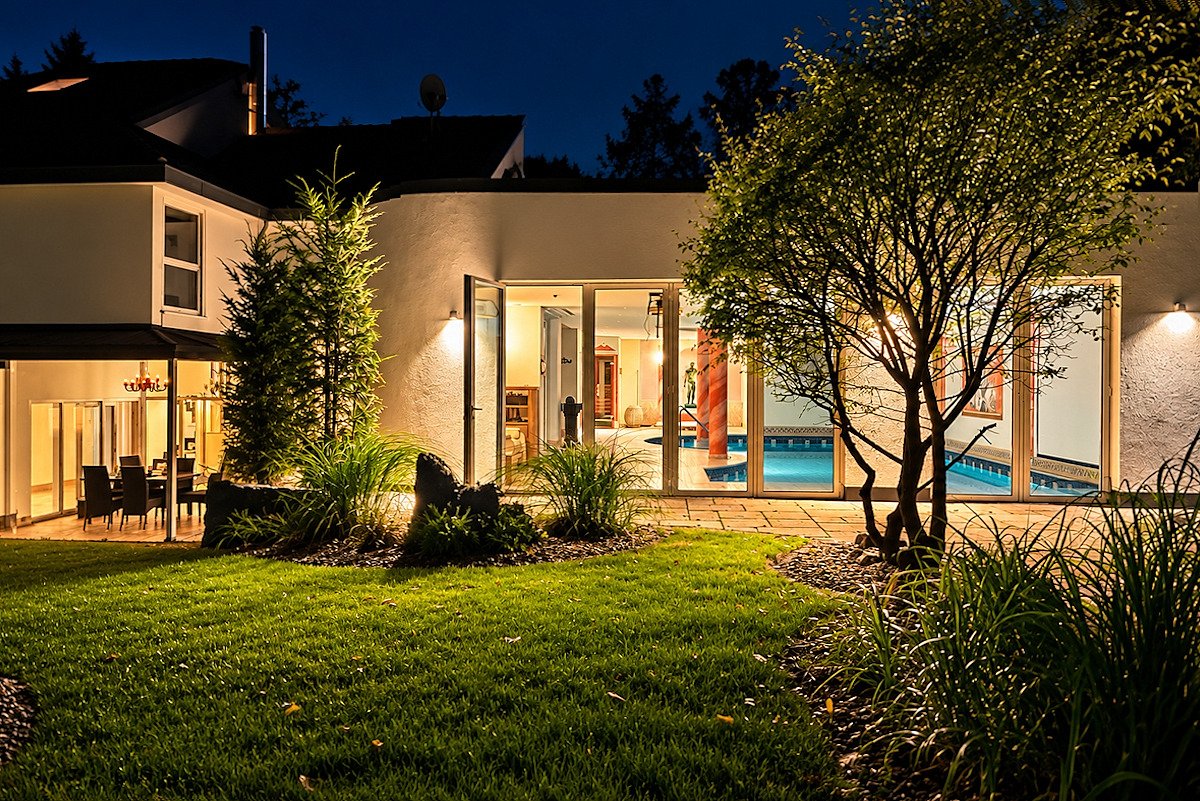 Coesfeld: Premium-Traumhaus mit Wellness-Oase am Honigbach - Kaufen, Einziehen und Wohlfühlen!
