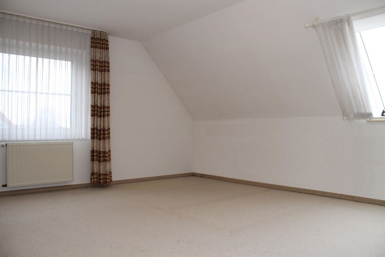 IMMOBILIENMAKLER DUELMEM-FREIESLEBEN KG-Verkauf Doppelhaushaelfte-8 IMMOBILIENMAKLER DUELMEM-FREIESLEBEN KG-Verkauf Doppelhaushaelfte-8