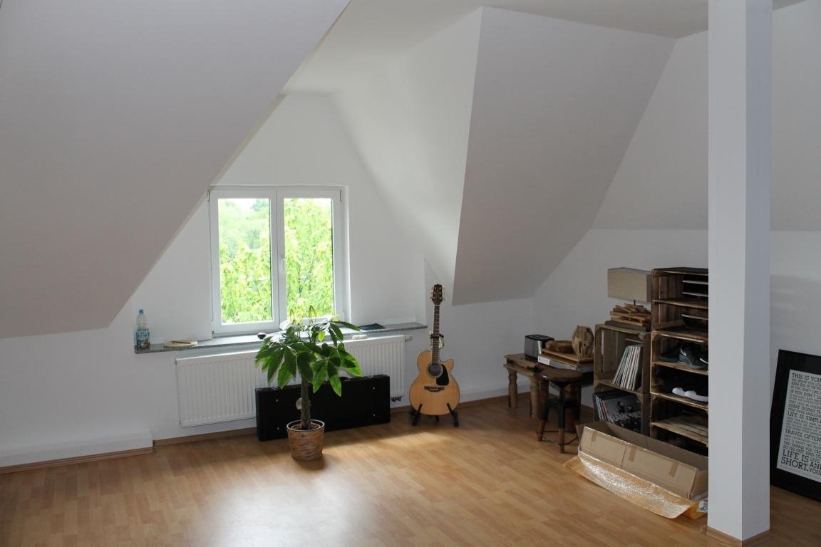 Haus-Verkauf-FREIESLEBEN-KG---IMMOBILIENMAKLER-Villa-3