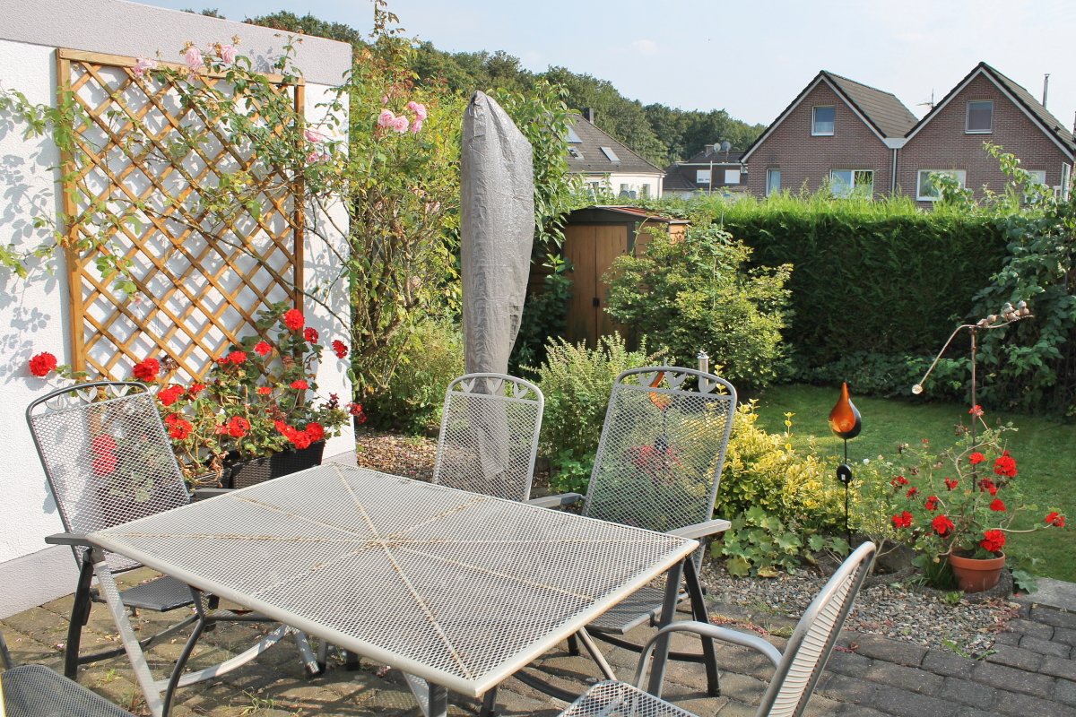 Terrasse zum Gartengrundstück