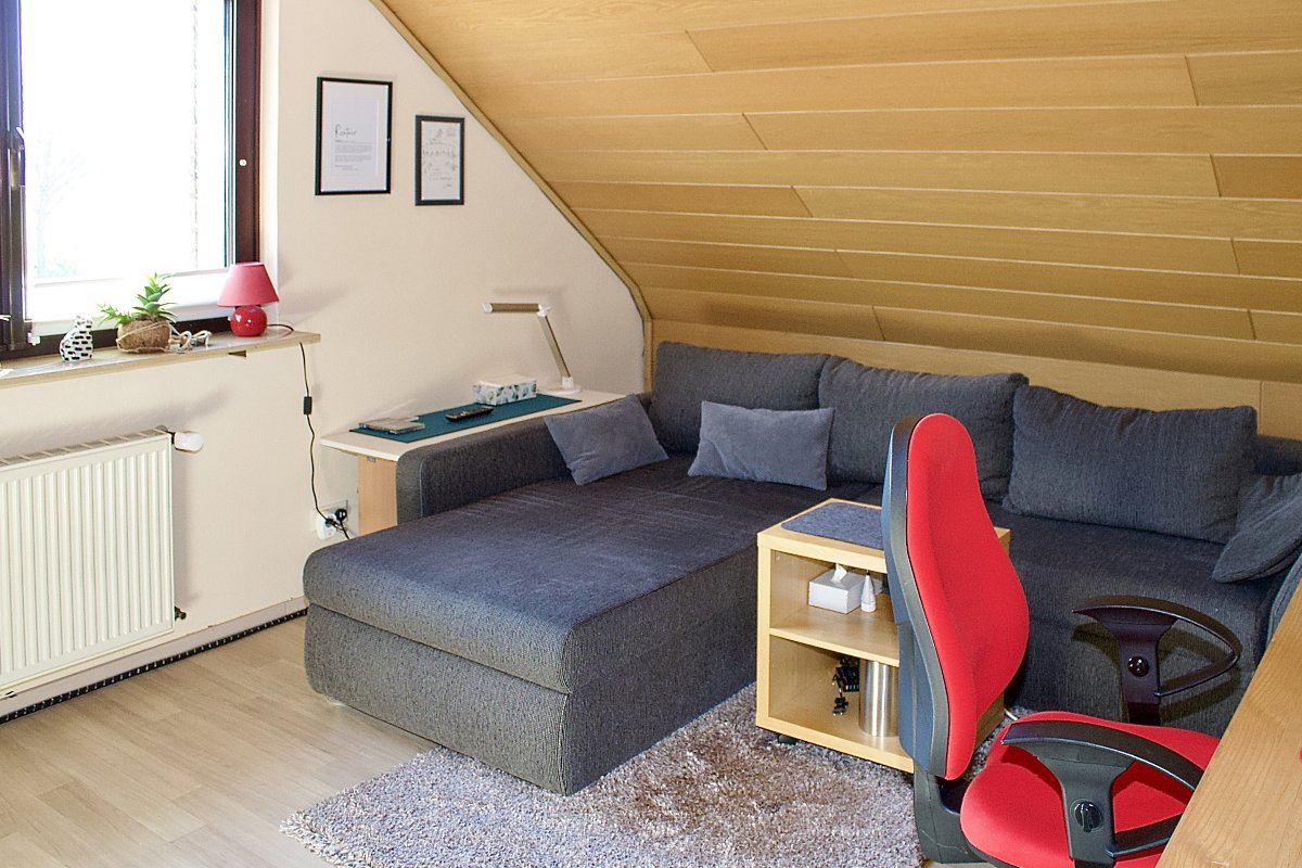 Zimmer im Dachgeschoß Zimmer im Dachgeschoß