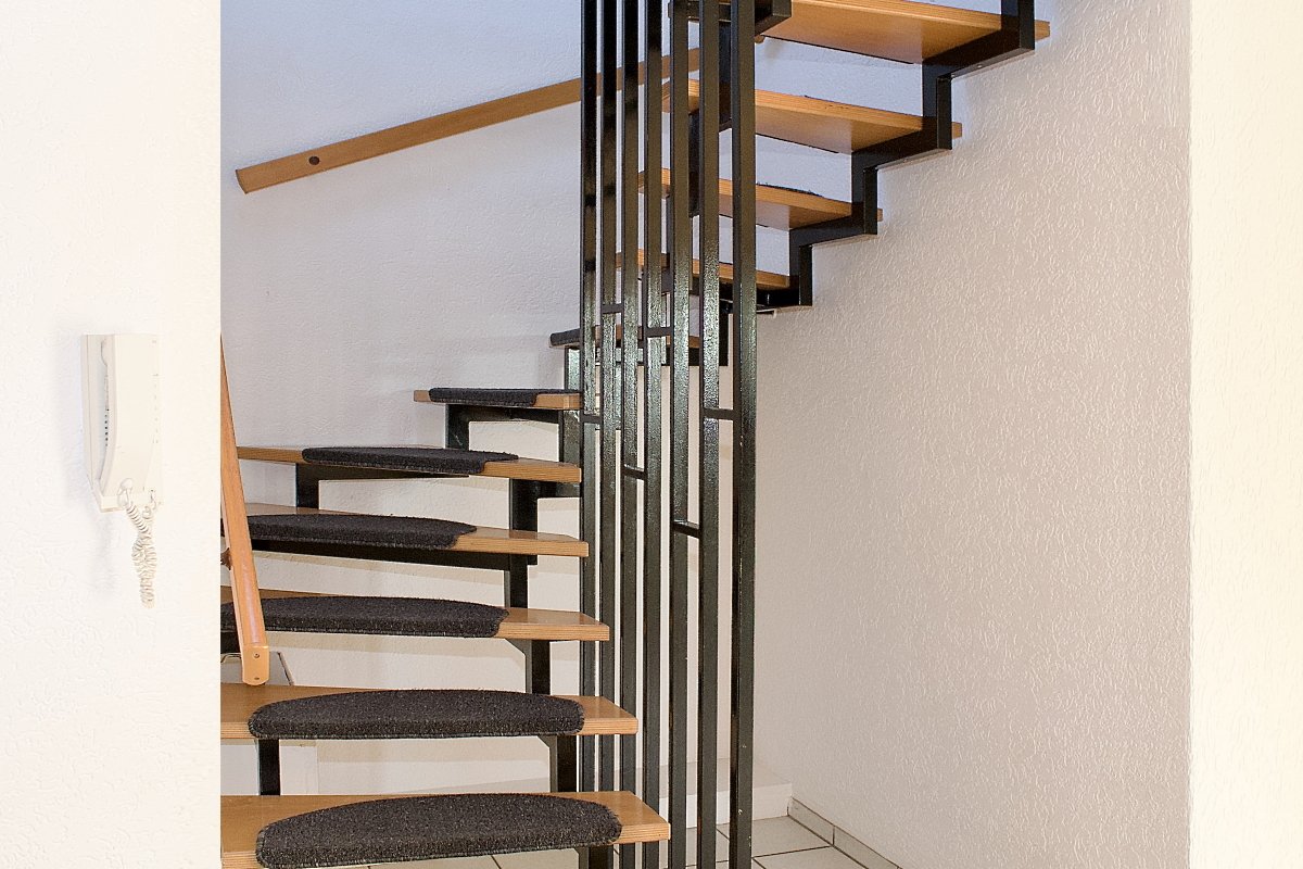 Treppe OG zum DG Treppe OG zum DG