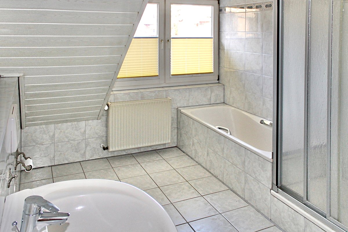 DG Badezimmer DG Badezimmer