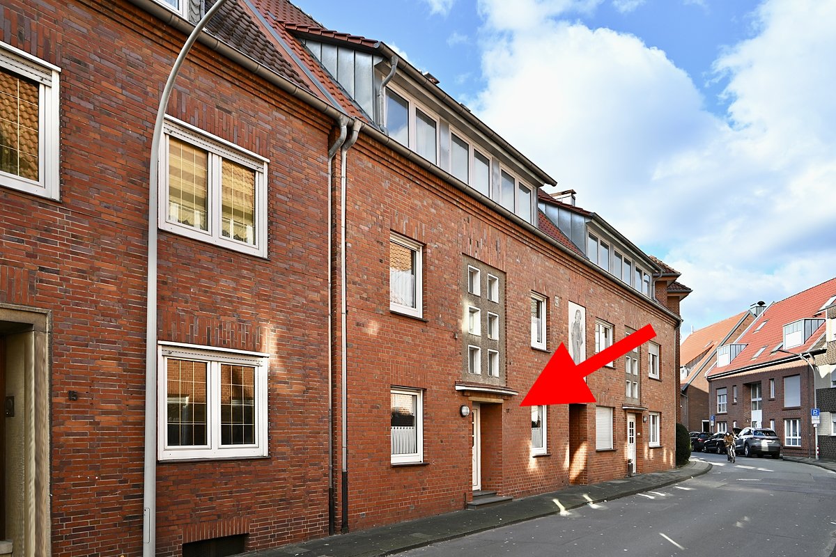 Hausansicht Blick nach rechst Hausansicht Blick nach rechst