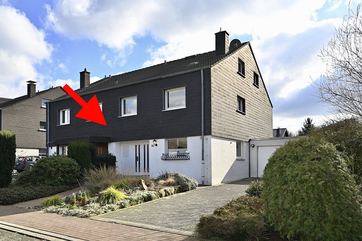Hausansicht vorne Eingangsbereich Hausansicht vorne Eingangsbereich