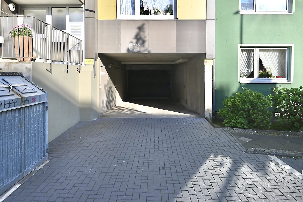 Einfahrt PKW-Stellplatz Einfahrt PKW-Stellplatz