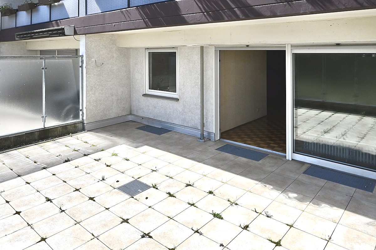 Terrasse Blick zum Wohnzimmereingang Terrasse Blick zum Wohnzimmereingang