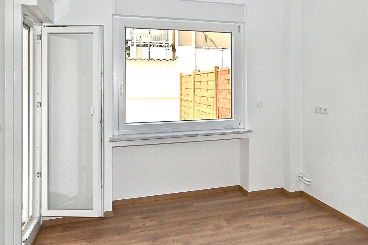 Küche Ausgang zur Dachterrasse Küche Ausgang zur Dachterrasse