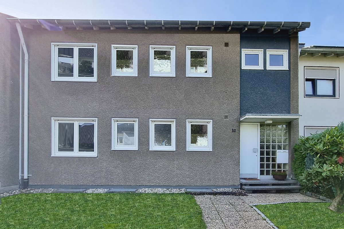 Hausansicht vorne Hausansicht vorne