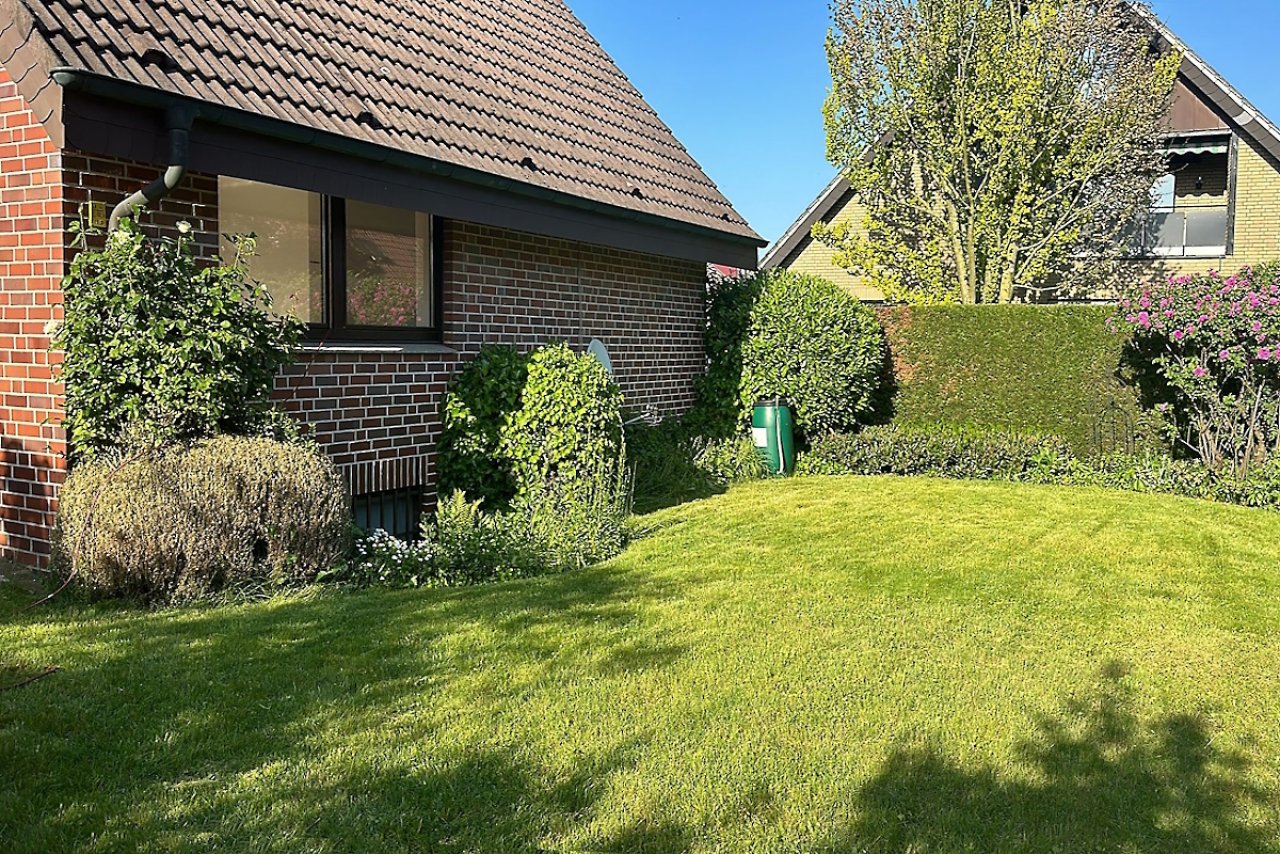 Garten seitlich Garten seitlich