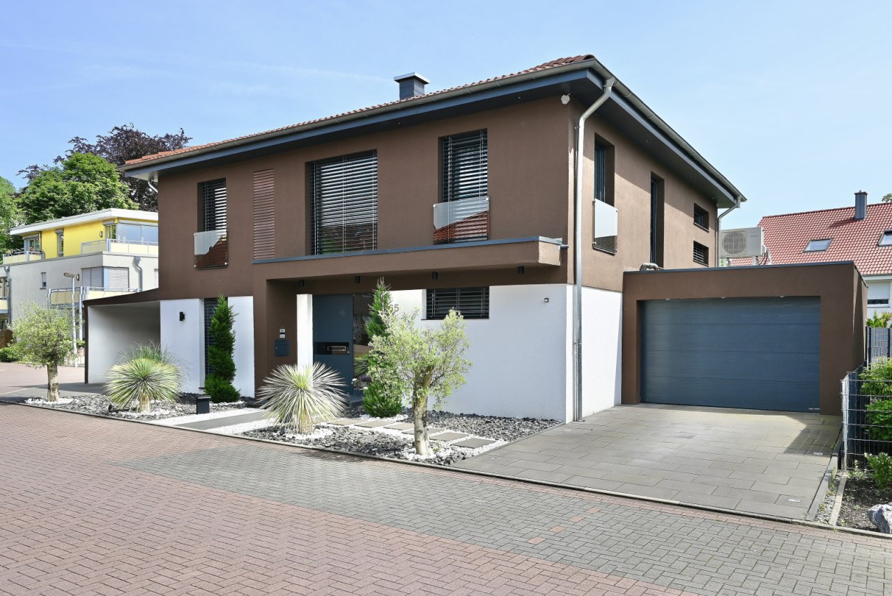 Haus seitlich Haus seitlich