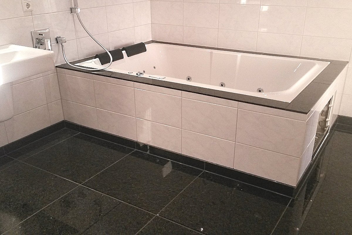 Badezimmer Whirlpool OG Badezimmer Whirlpool OG