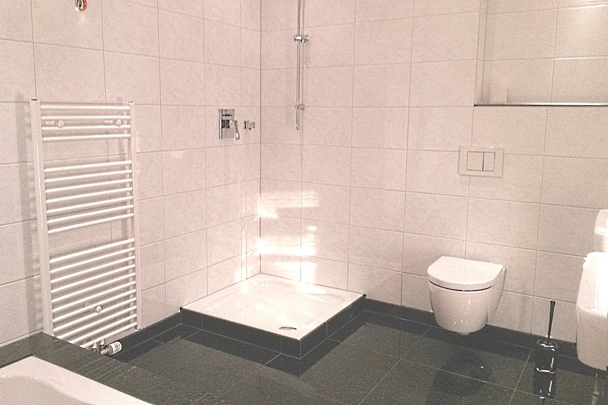 Badezimmer Walk-Inn Dusche OG Badezimmer Walk-Inn Dusche OG