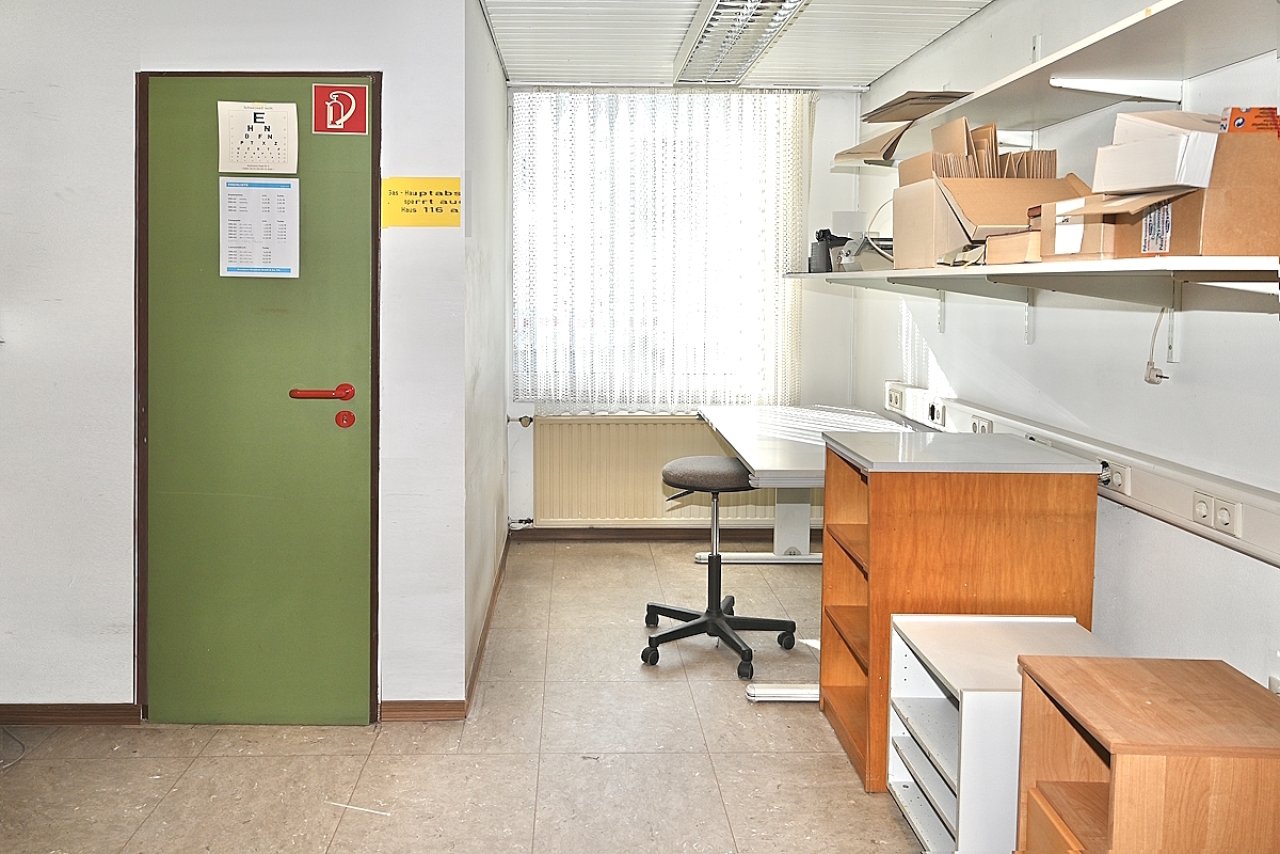 Gewerbehalle Büro Gewerbehalle Büro