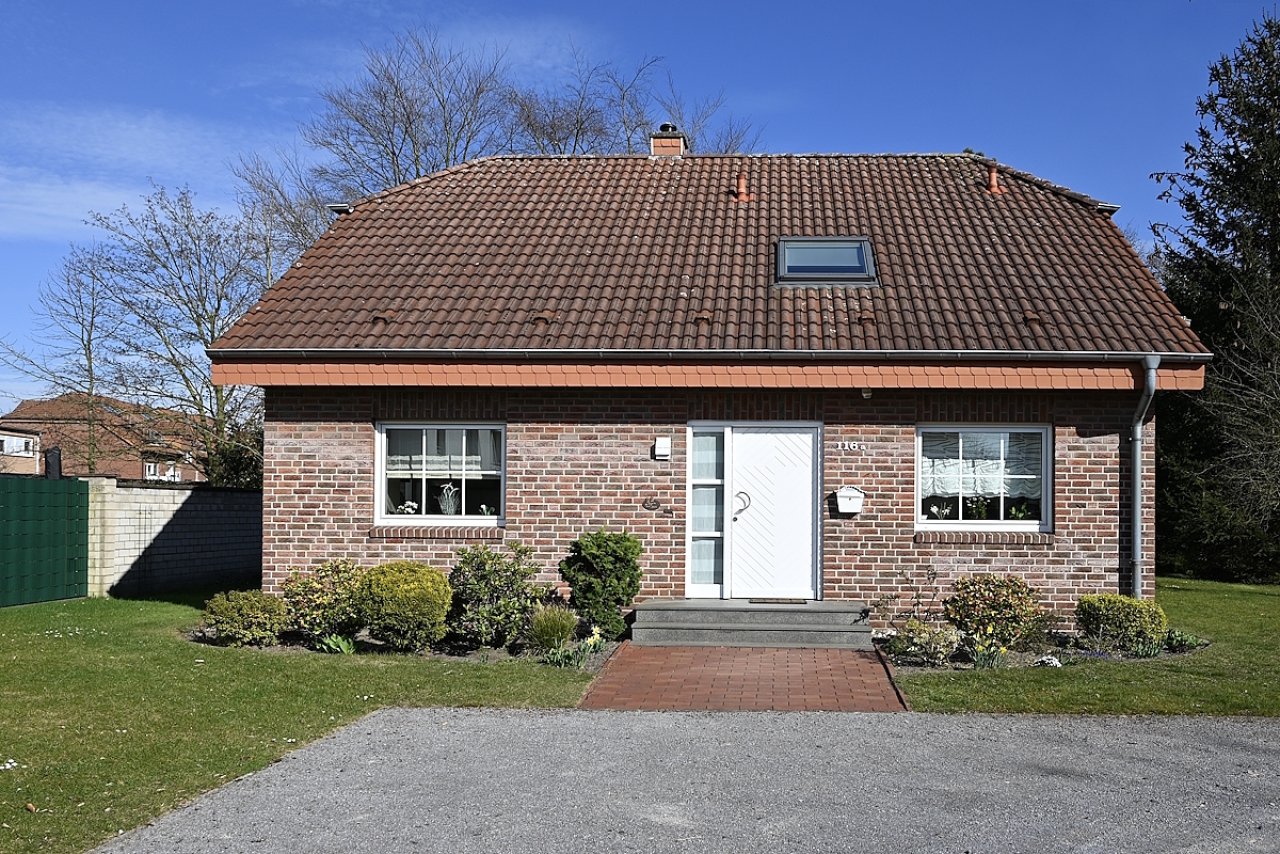 Hausansicht vornw Hausansicht vornw