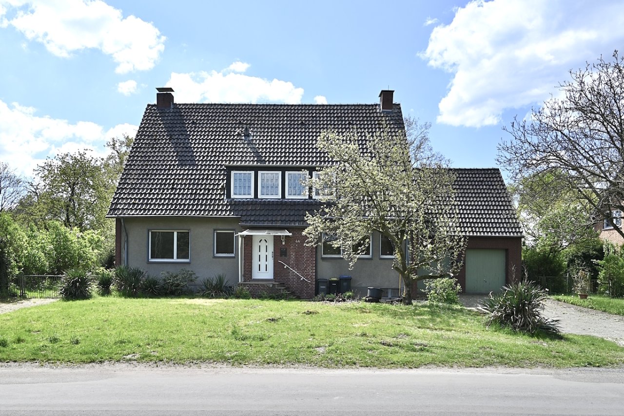 Hausansicht vorne Hausansicht vorne