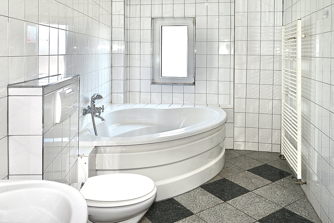 DG Badezimmer DG Badezimmer