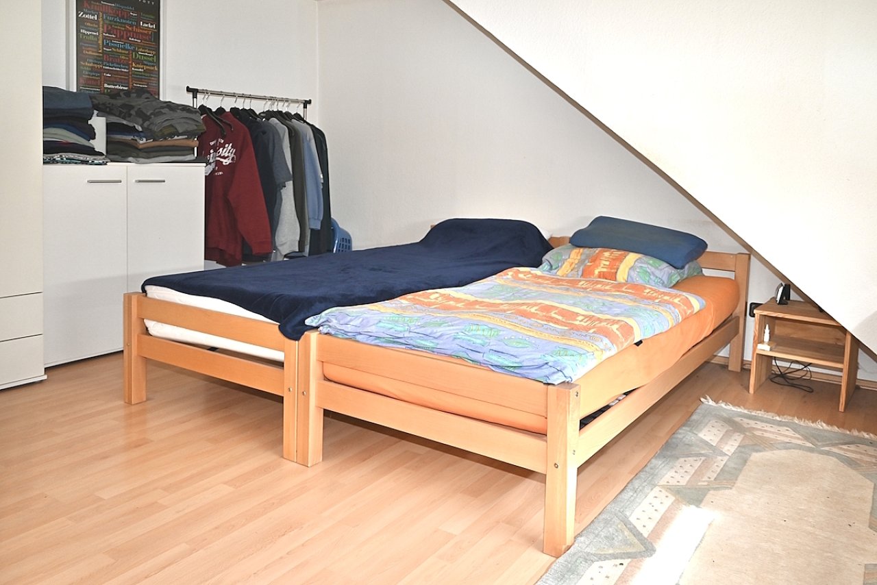 DG Zweifamilienhaus Schlafzimmer Beispiel