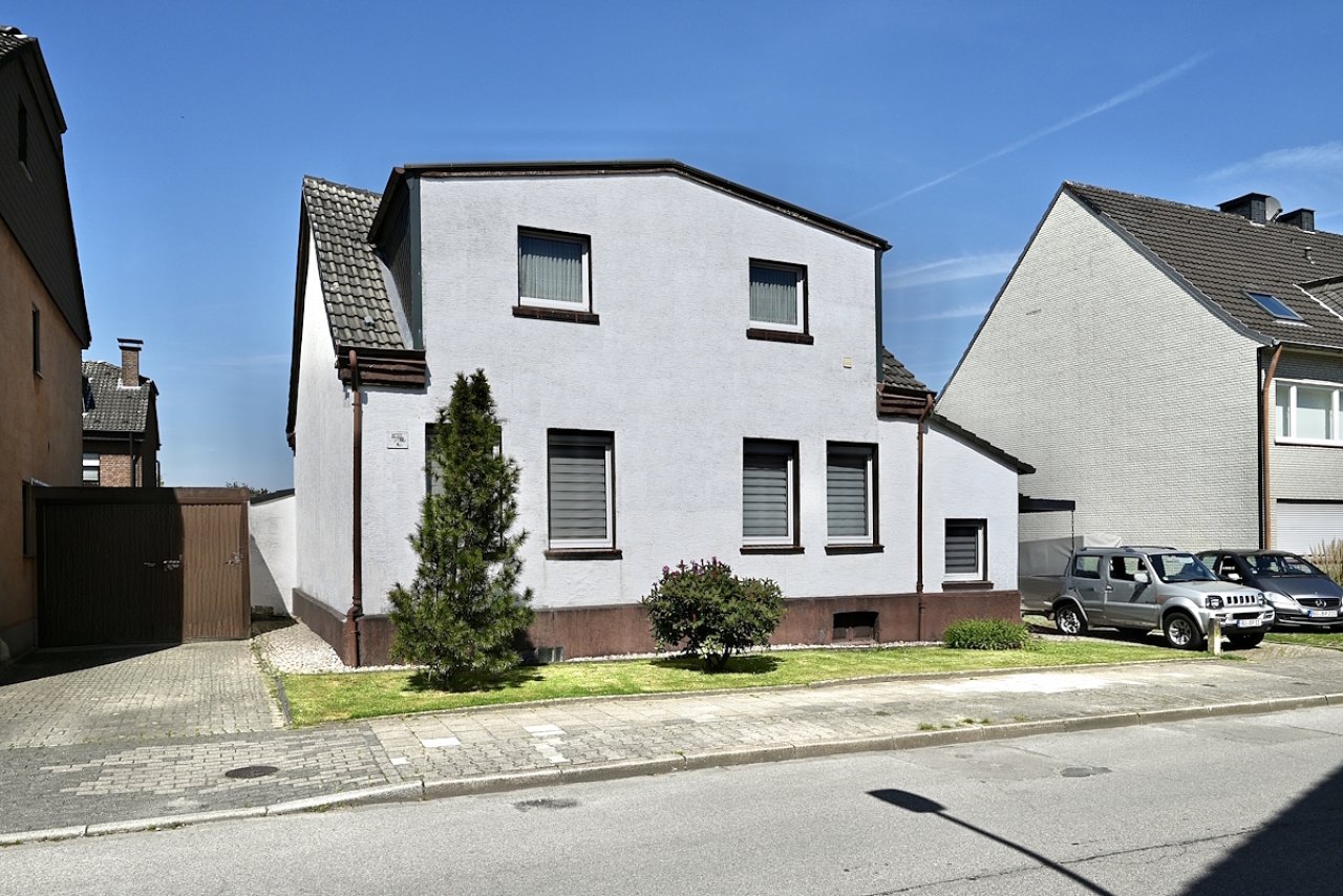 Ansicht Zweifamilienhaus Ansicht Zweifamilienhaus