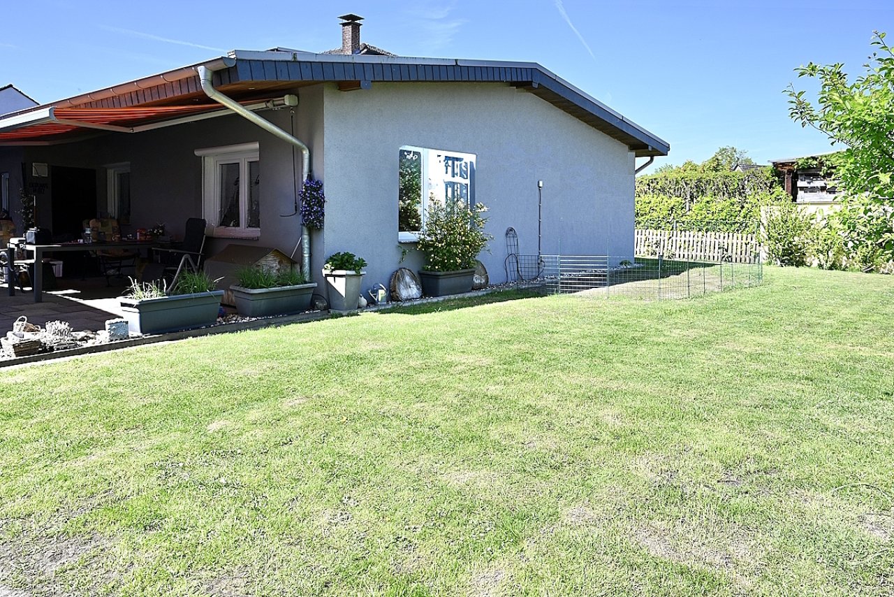 Bungalow / Einfamilienhaus Bungalow / Einfamilienhaus