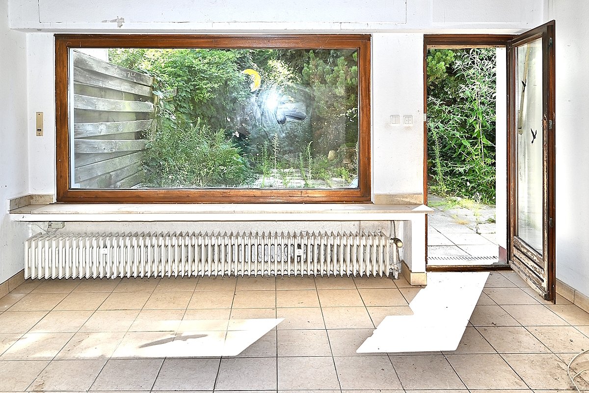 EG Wohnzimmer Blick Terrasse / Garten EG Wohnzimmer Blick Terrasse / Garten