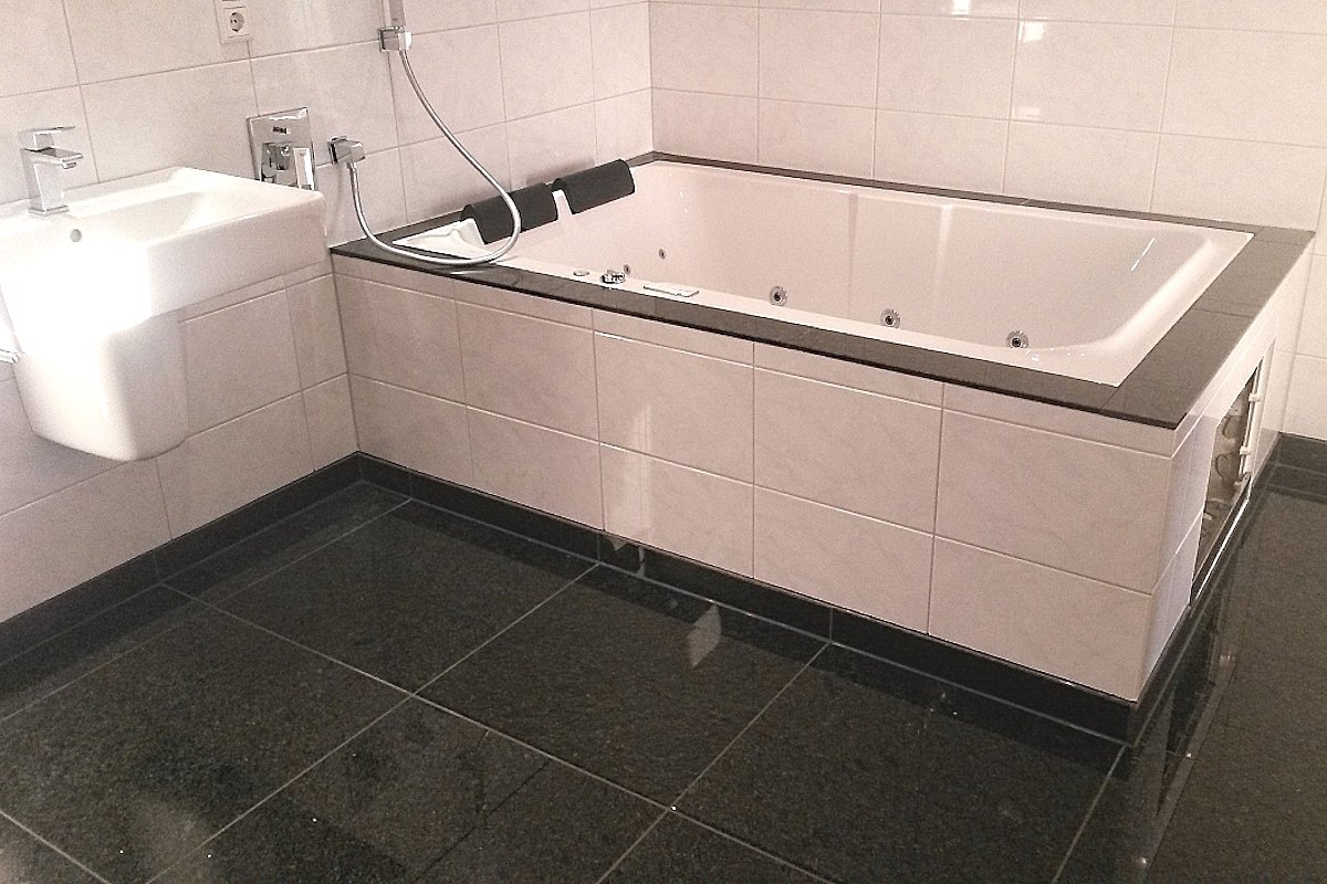 Badezimmer Whirlpool OG Badezimmer Whirlpool OG