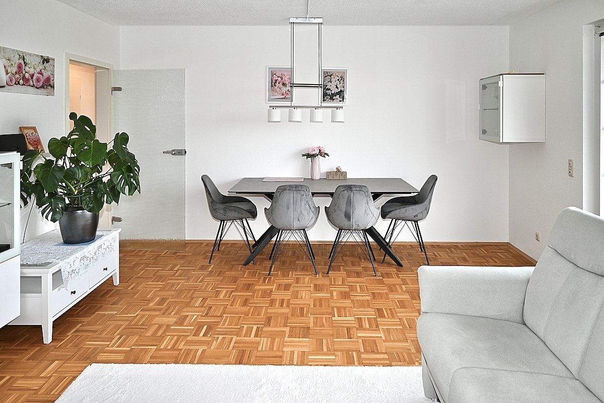 Wohnzimmer Blick auf Essbereich