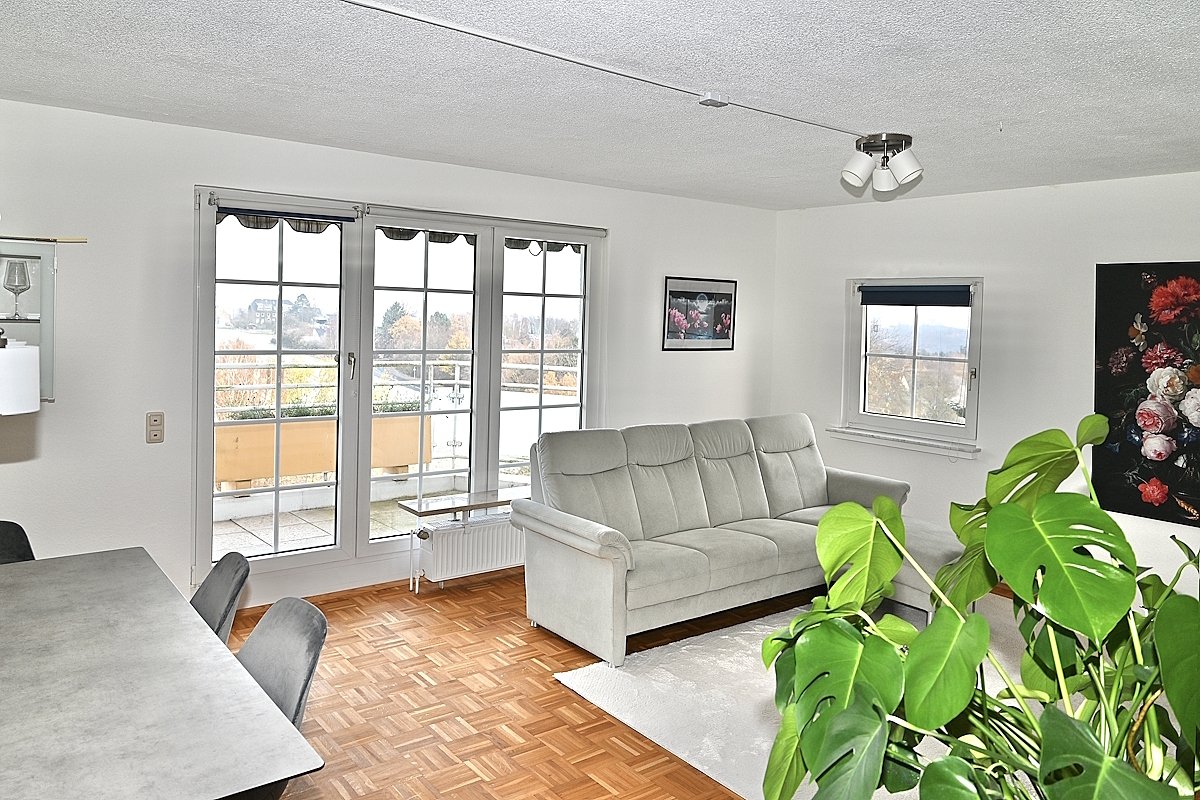 Wohnzimmer Balkontür Weitblick