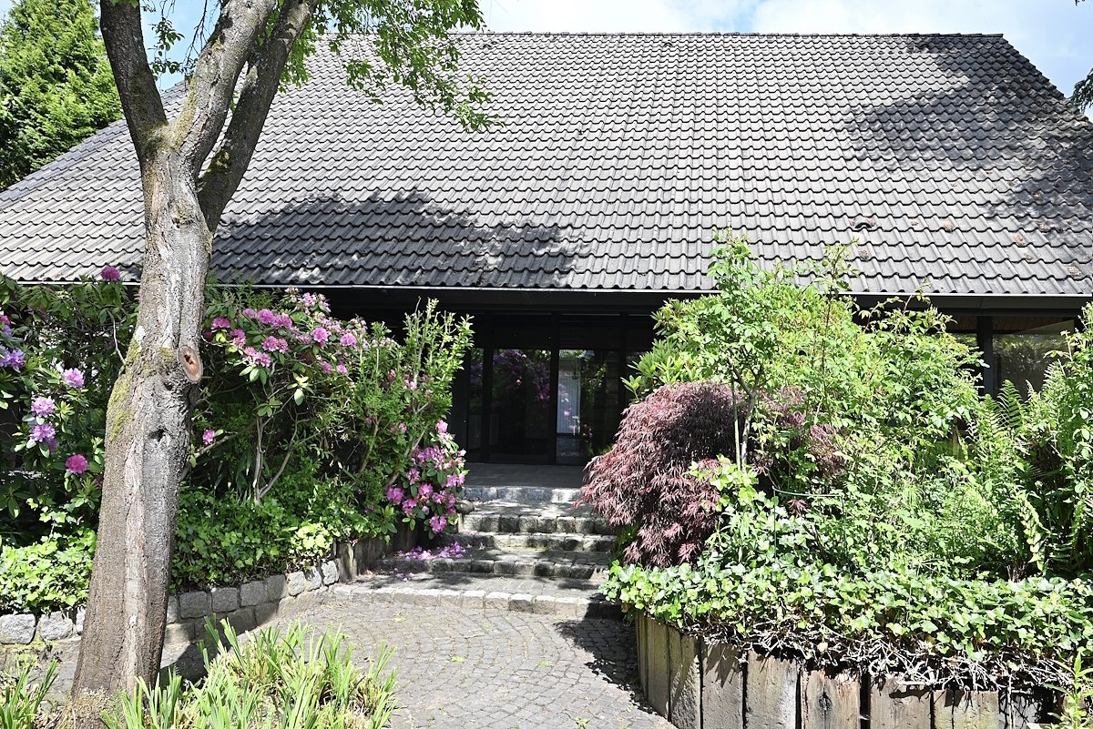 Gartengrundstück Blick zum Haus Gartengrundstück Blick zum Haus