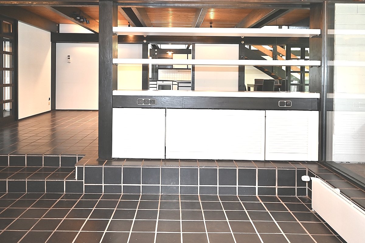 EG Kaminzimmer Blick zur Küche EG Kaminzimmer Blick zur Küche