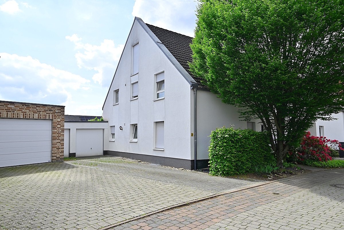 Hausansicht seitlich links Hausansicht seitlich links