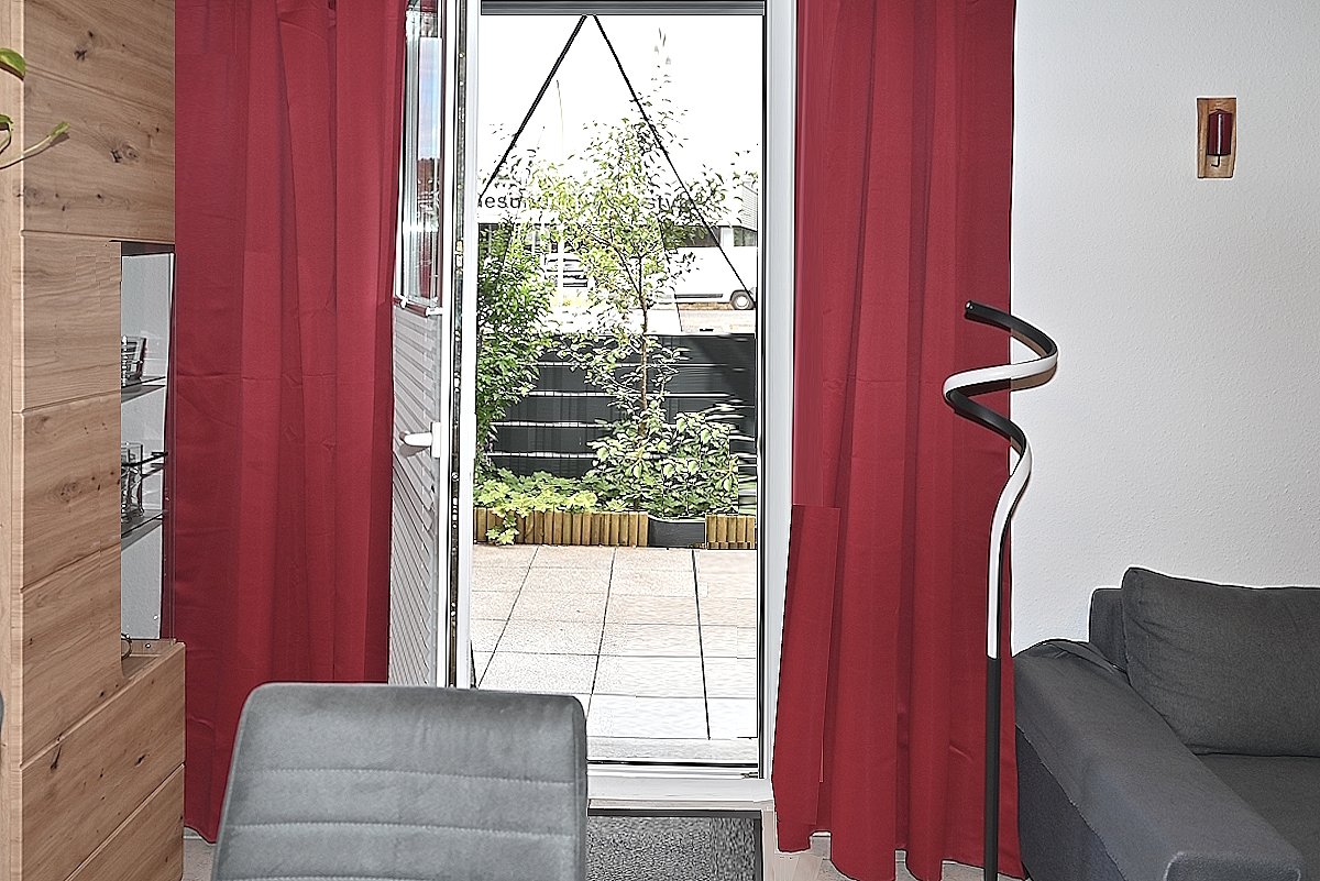 Zugang Terrasse Wohn- Esszimmer Zugang Terrasse Wohn- Esszimmer
