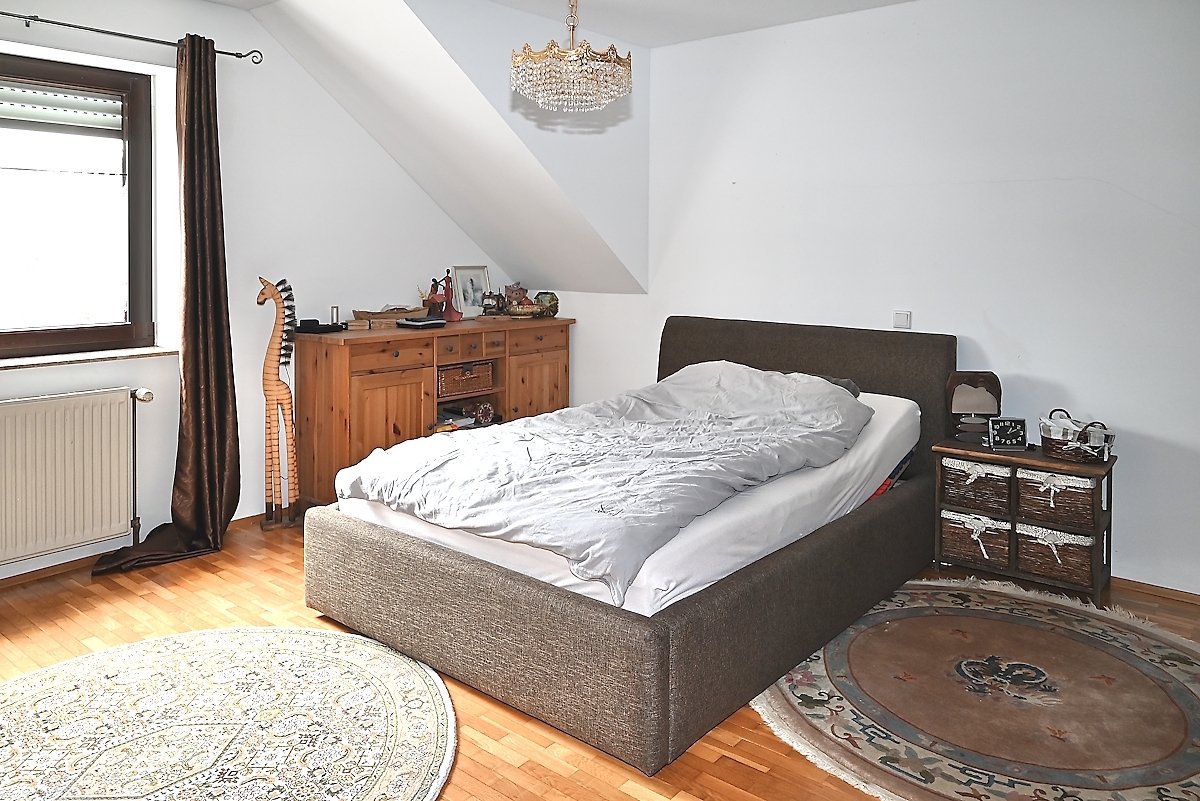 DG Schlafzimmer DG Schlafzimmer
