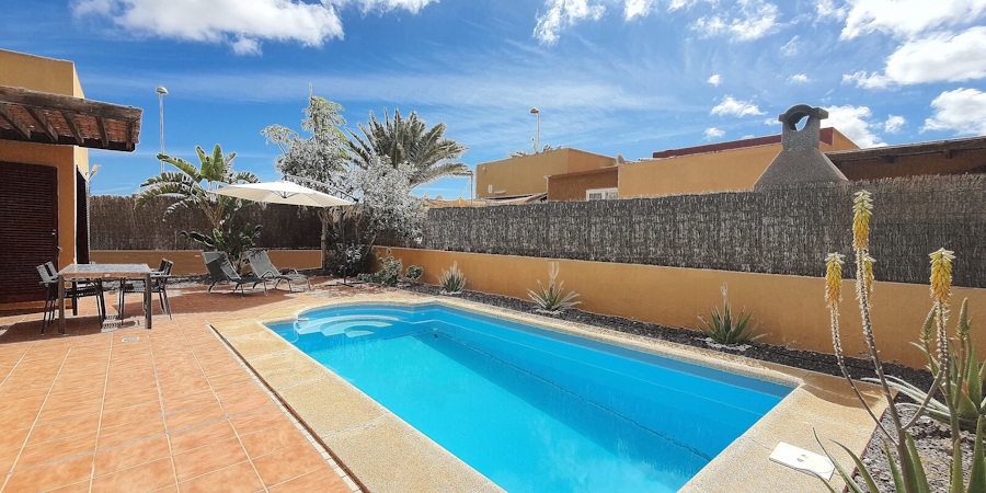 Villa Pool-Blick Freiesleben-Immo-Invest